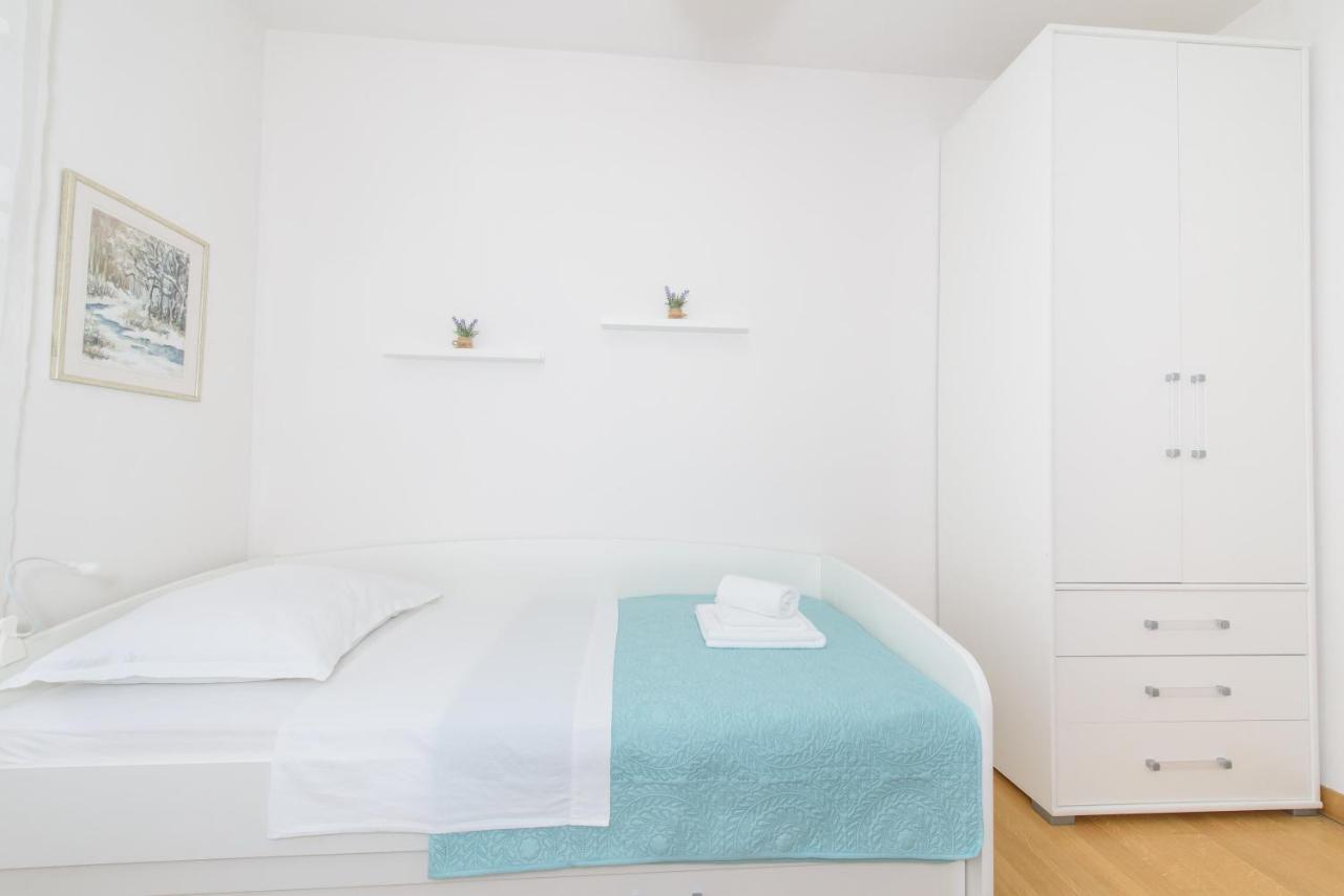 Apartment Nikolina Podstrana Ngoại thất bức ảnh